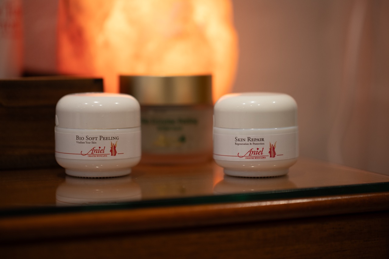 Masker og olier, der bruges til ansigtszoneterapi. Lene Kryger, Naturli’ Behandling Næstved.